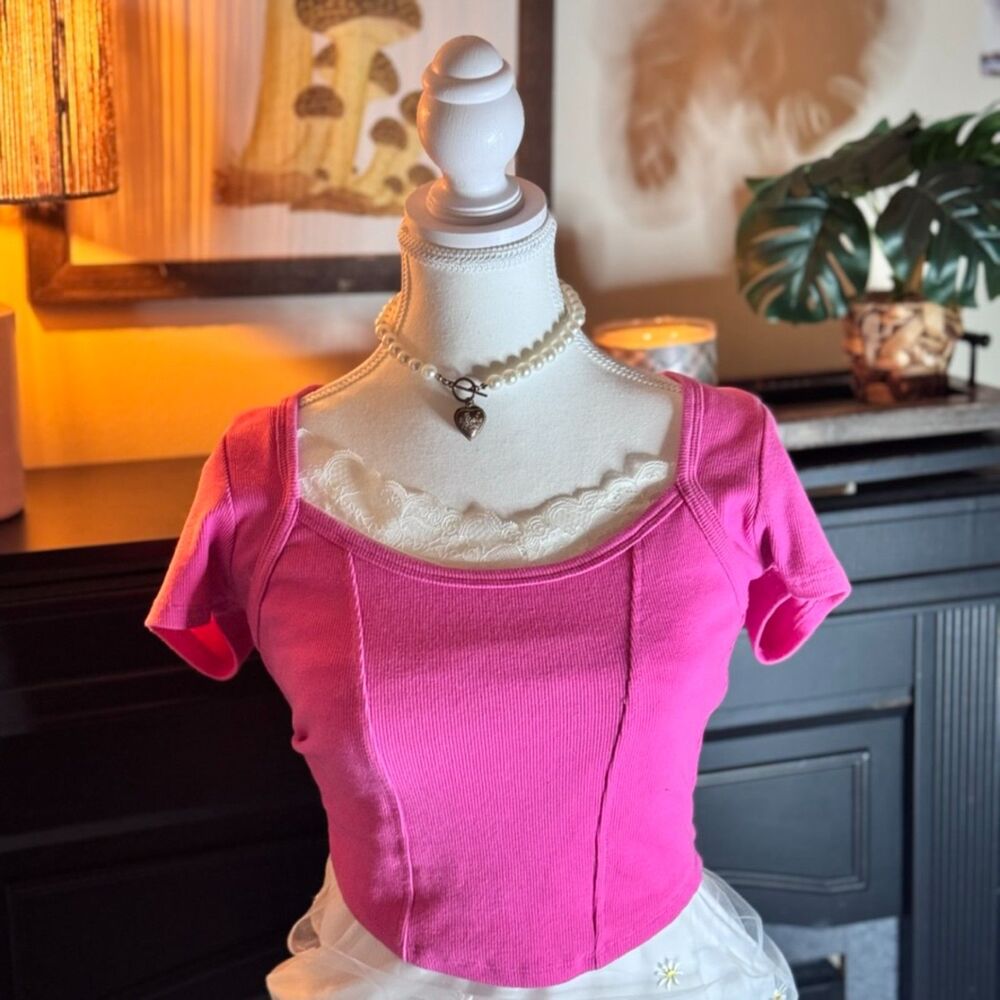 Pink Cropped Top Women’s Small